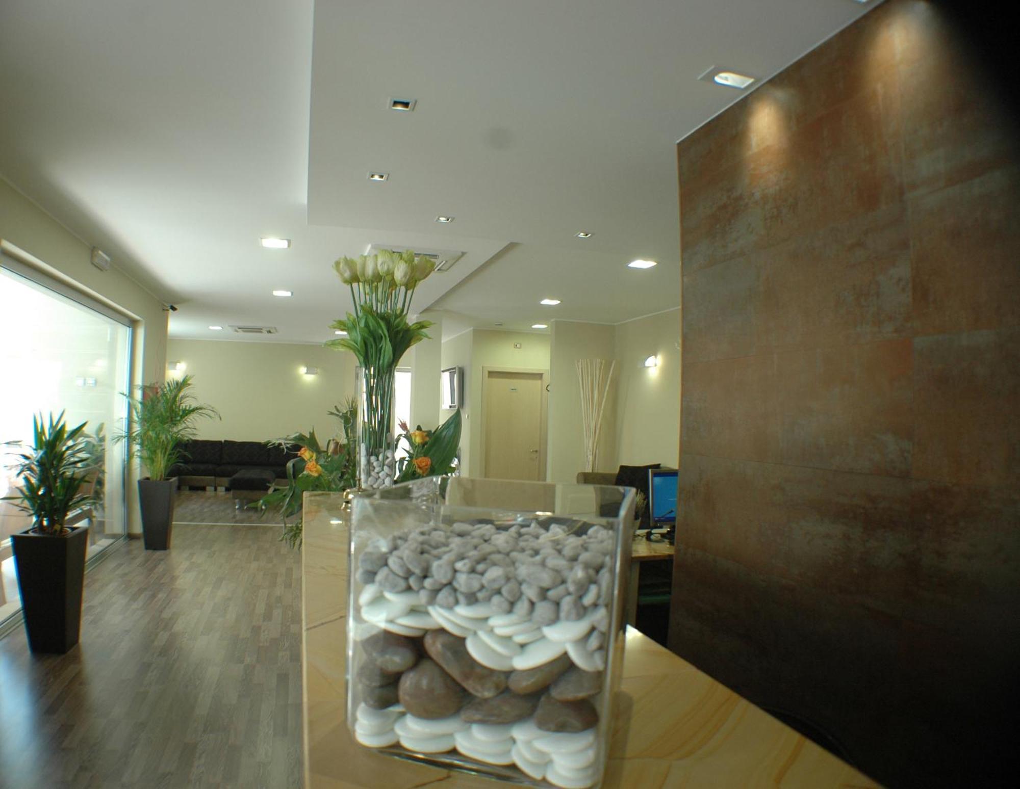Hotel Miramare Pineto Exterior photo