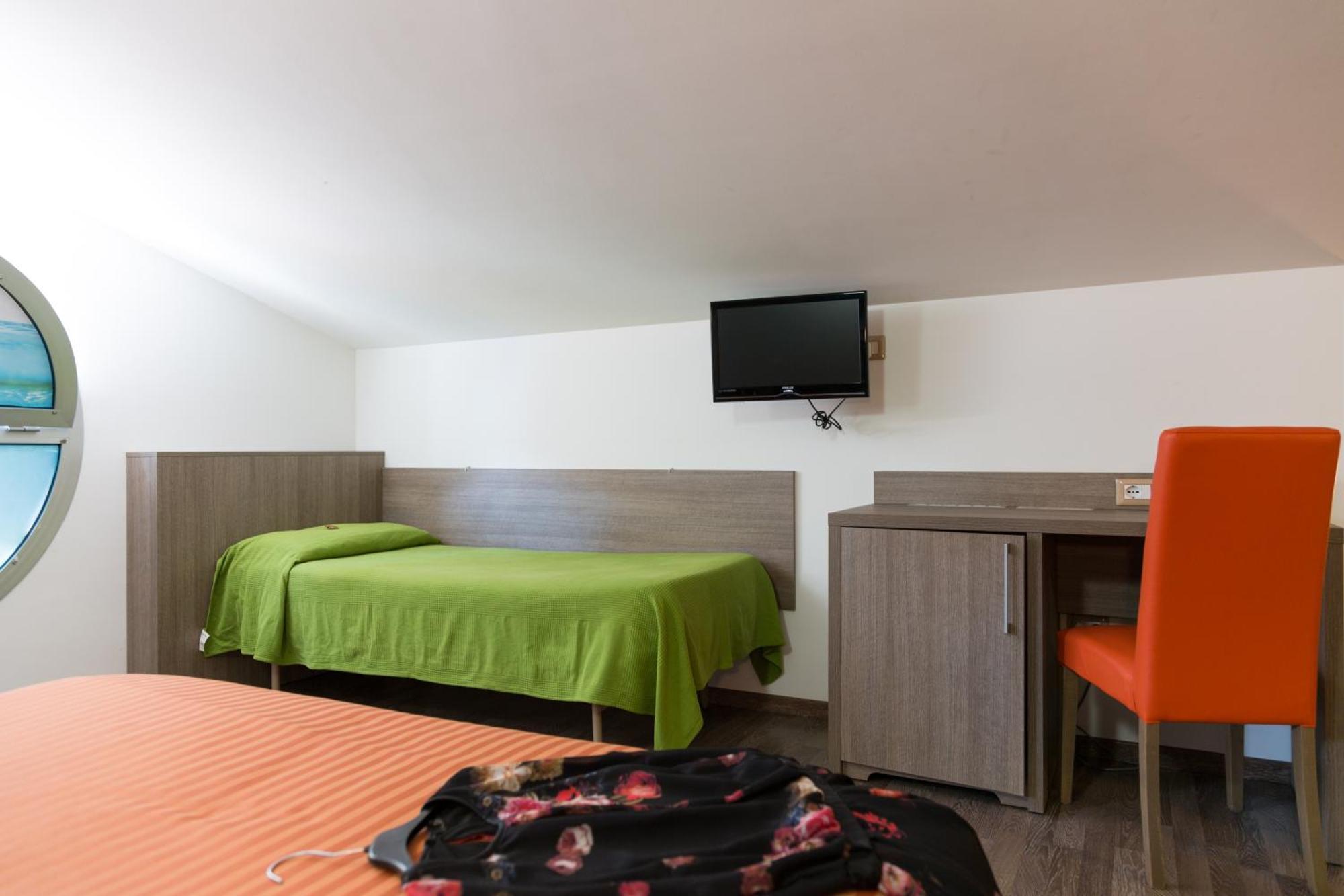 Hotel Miramare Pineto Exterior photo